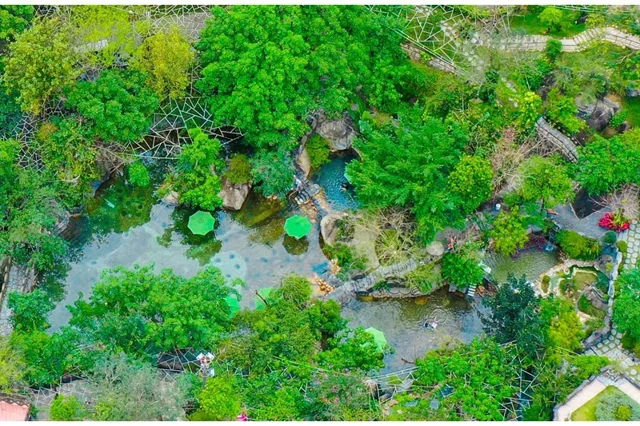 Huyệt Long Hồ nhìn từ trên cao